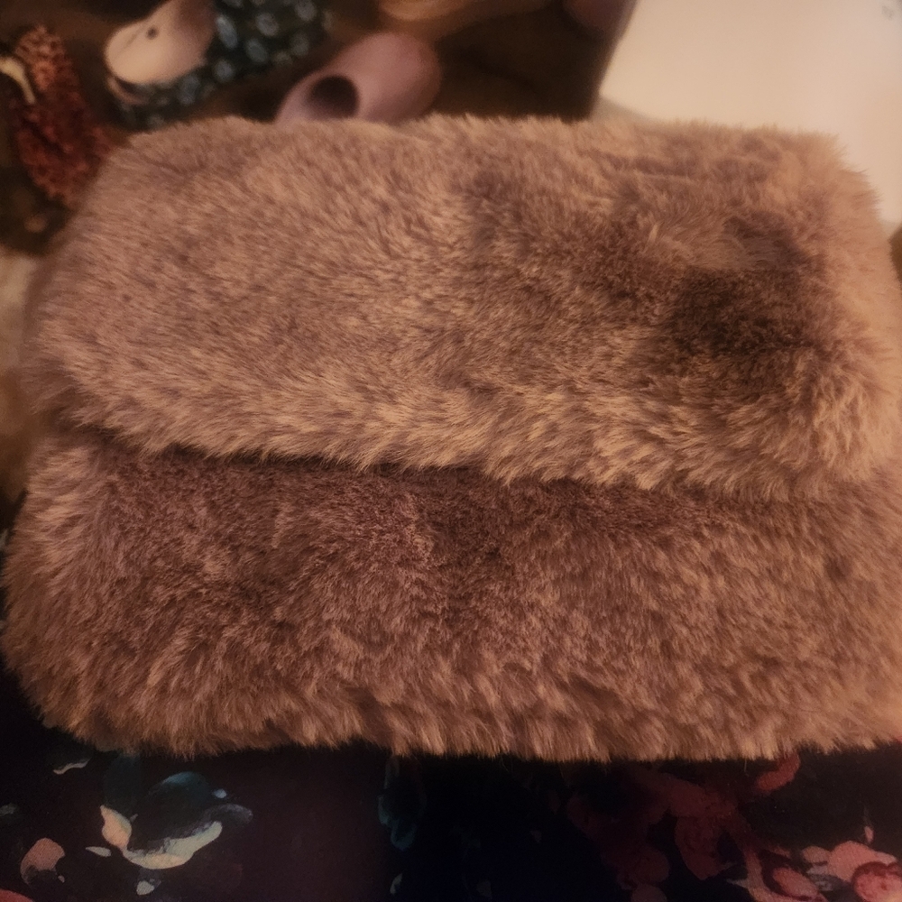 Luxurious Faux Fur Clutch - Grey